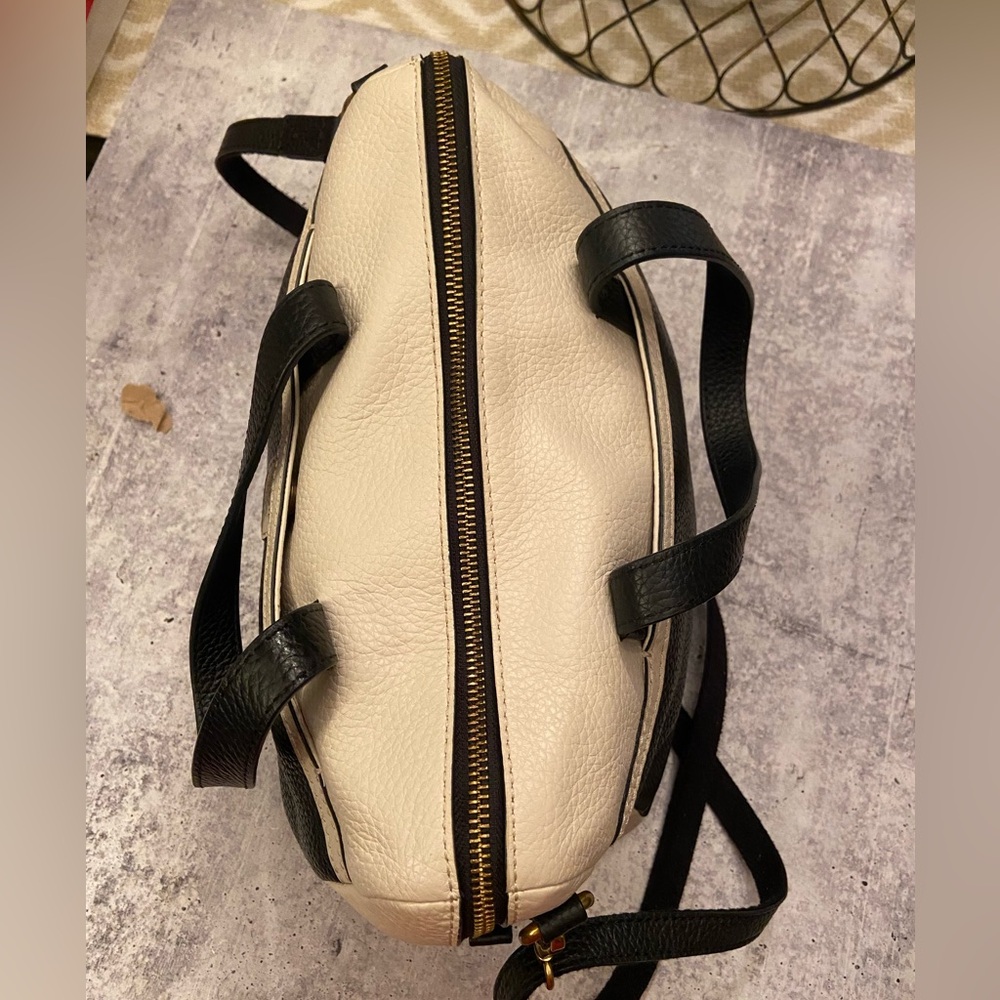 Fossil 1954 Two Toned Black & Ivory Crossbody Leather Satchel - Picture 6 of 8